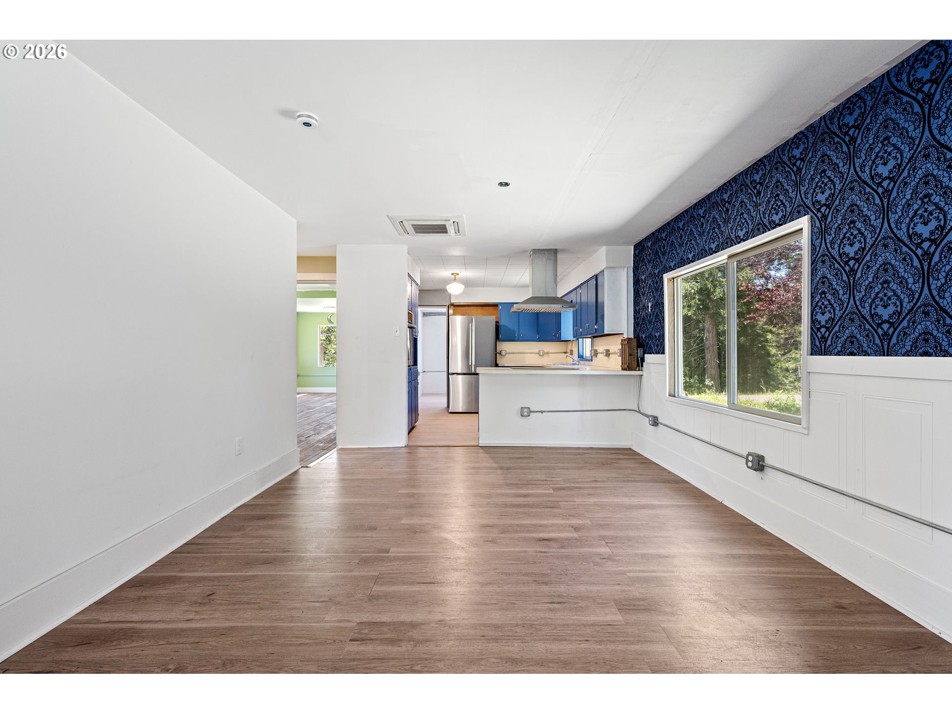 77521 Brock Road Oakridge, OR 97463 - Photo 5 of 48 a view of kitchen with wooden floor