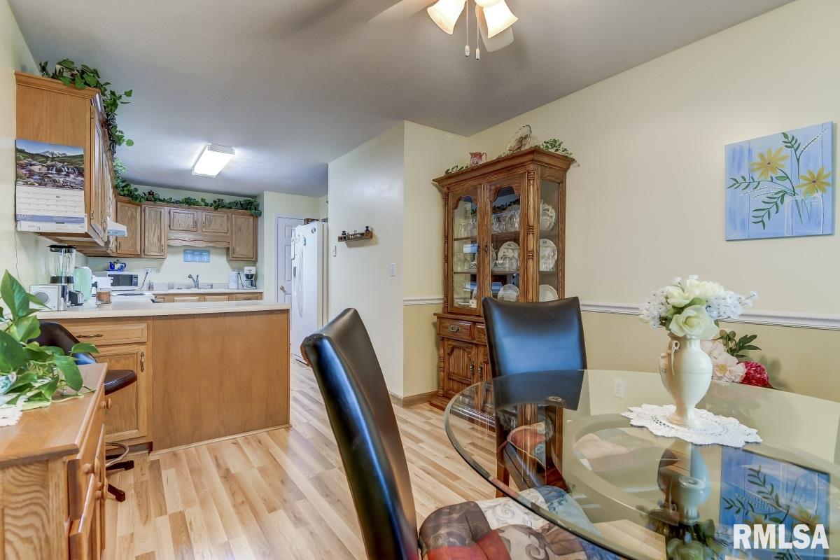 2005 Cormorant Drive Springfield, IL 62711 - Photo 8 of 25 Gallery Image 8