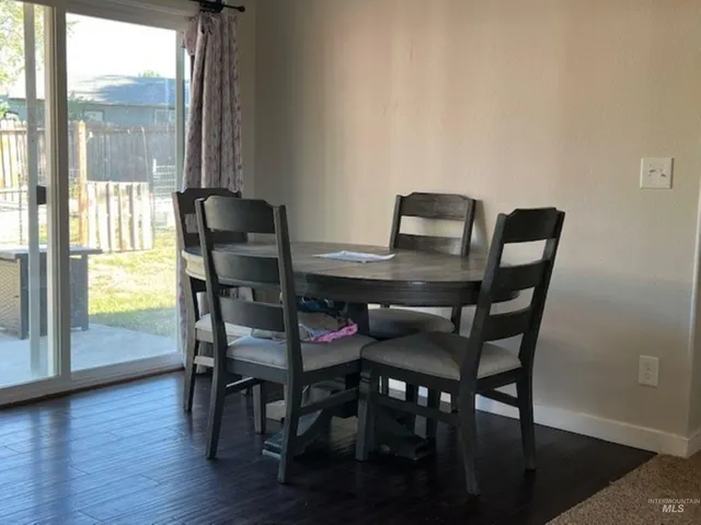 $300,000 | 405 Live Oak Avenue, Marsing, ID 83639