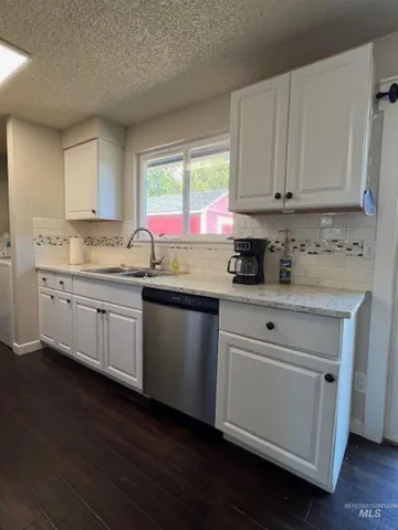 $300,000 | 405 Live Oak Avenue, Marsing, ID 83639