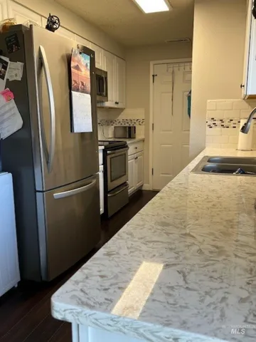 $300,000 | 405 Live Oak Avenue, Marsing, ID 83639