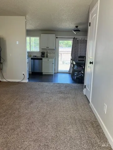 $300,000 | 405 Live Oak Avenue, Marsing, ID 83639