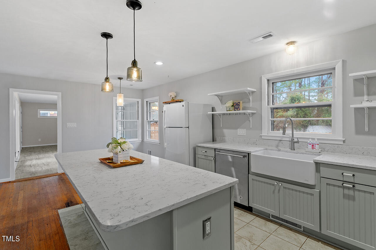 727 Winterlochen Road Raleigh, NC 27603 - Photo 13 of 35 727 Winterlochen Road_09
