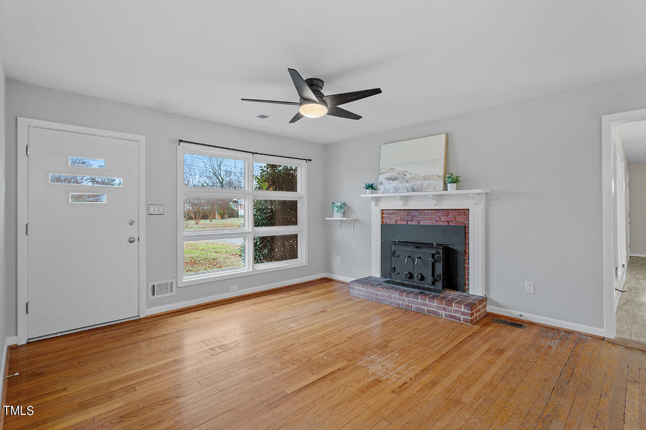 727 Winterlochen Road Raleigh, NC 27603 - Photo 5 of 35 727 Winterlochen Road_05