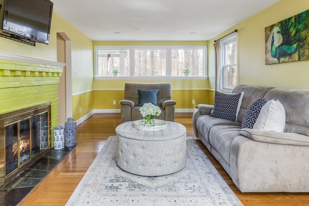 17 Sherman's Bridge Road Wayland, MA 01778 - Photo 4 of 15