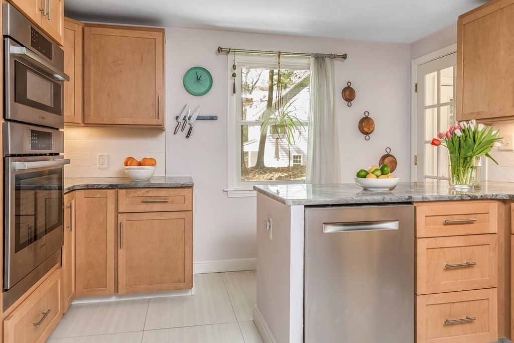 17 Sherman's Bridge Road Wayland, MA 01778 - Photo 6 of 15