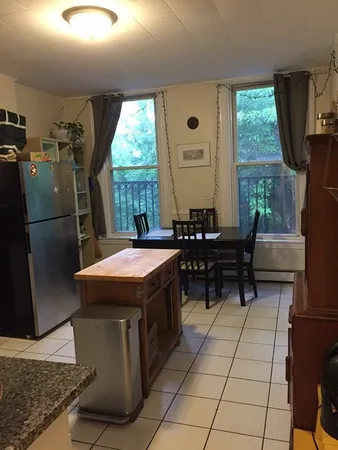 $2,575 | 25 Newton Street, Unit 1, Boston, MA 02135