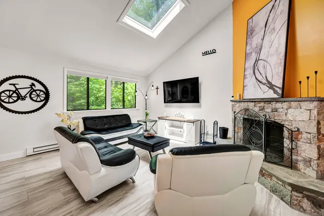 $2,250 | 213 Ledge Drive, Unit 213, Torrington, CT 06790