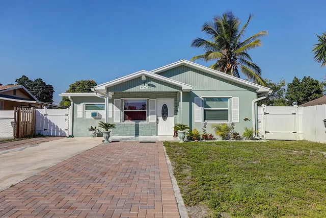 $430,000 | 4063 Pot O Gold Street, West Palm Beach, FL 33406