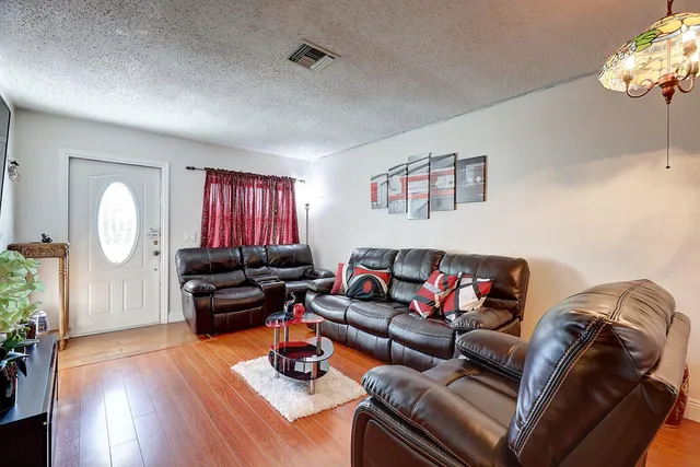 $430,000 | 4063 Pot O Gold Street, West Palm Beach, FL 33406