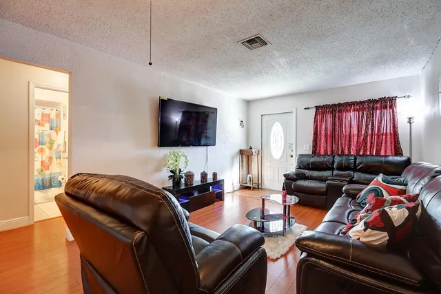 $430,000 | 4063 Pot O Gold Street, West Palm Beach, FL 33406