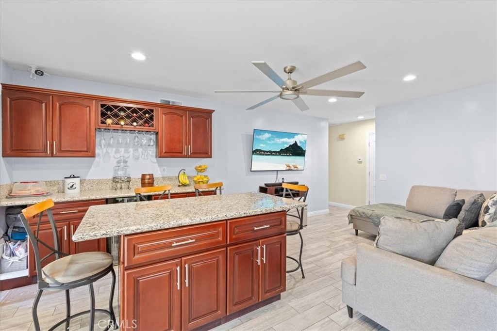 11641 Hartford Court Riverside, CA 92503 - Photo 11 of 34