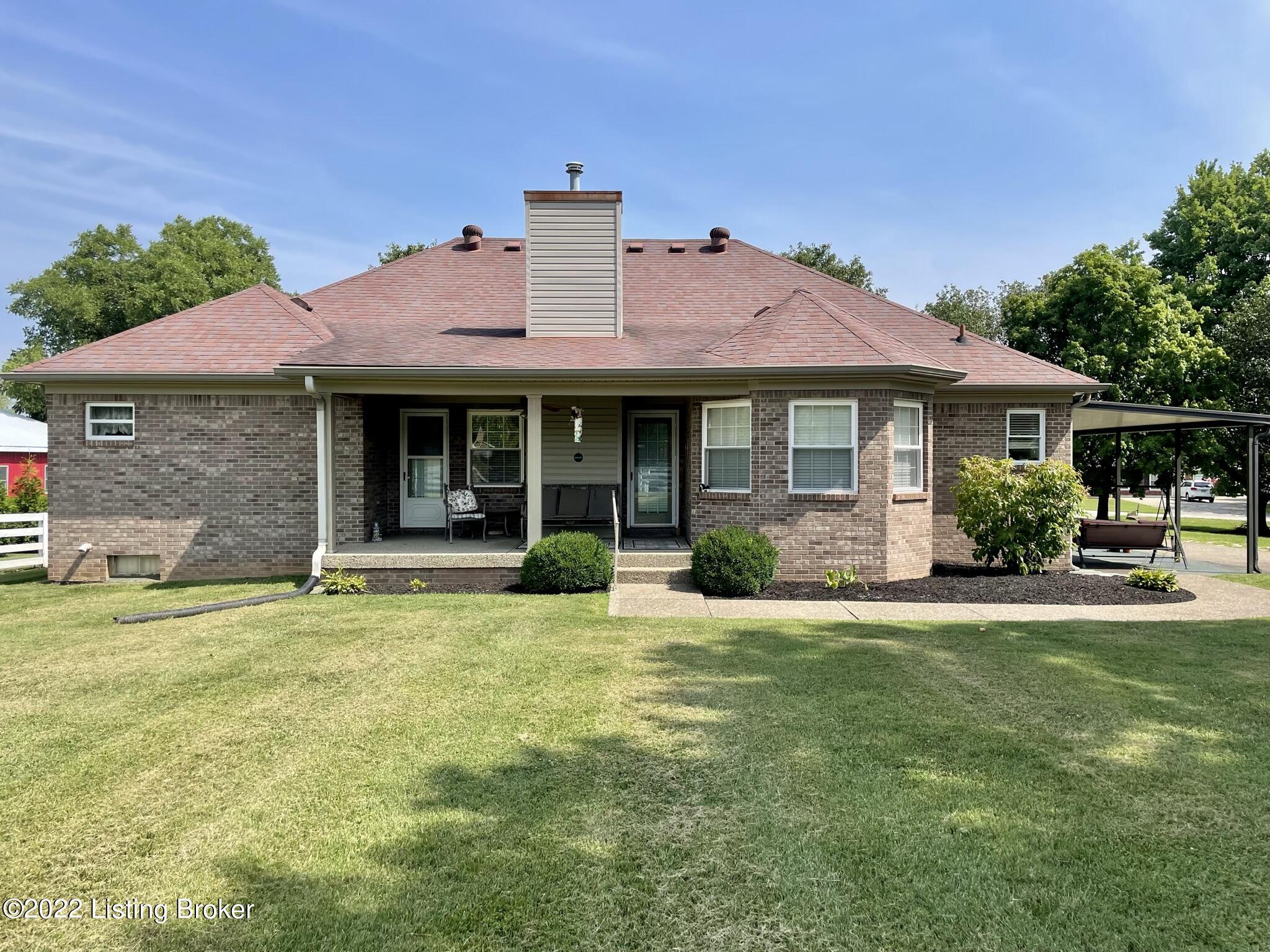 9504 Independence School Road Louisville, KY 40291 - Photo 6 of 31 FullSizeRender-17