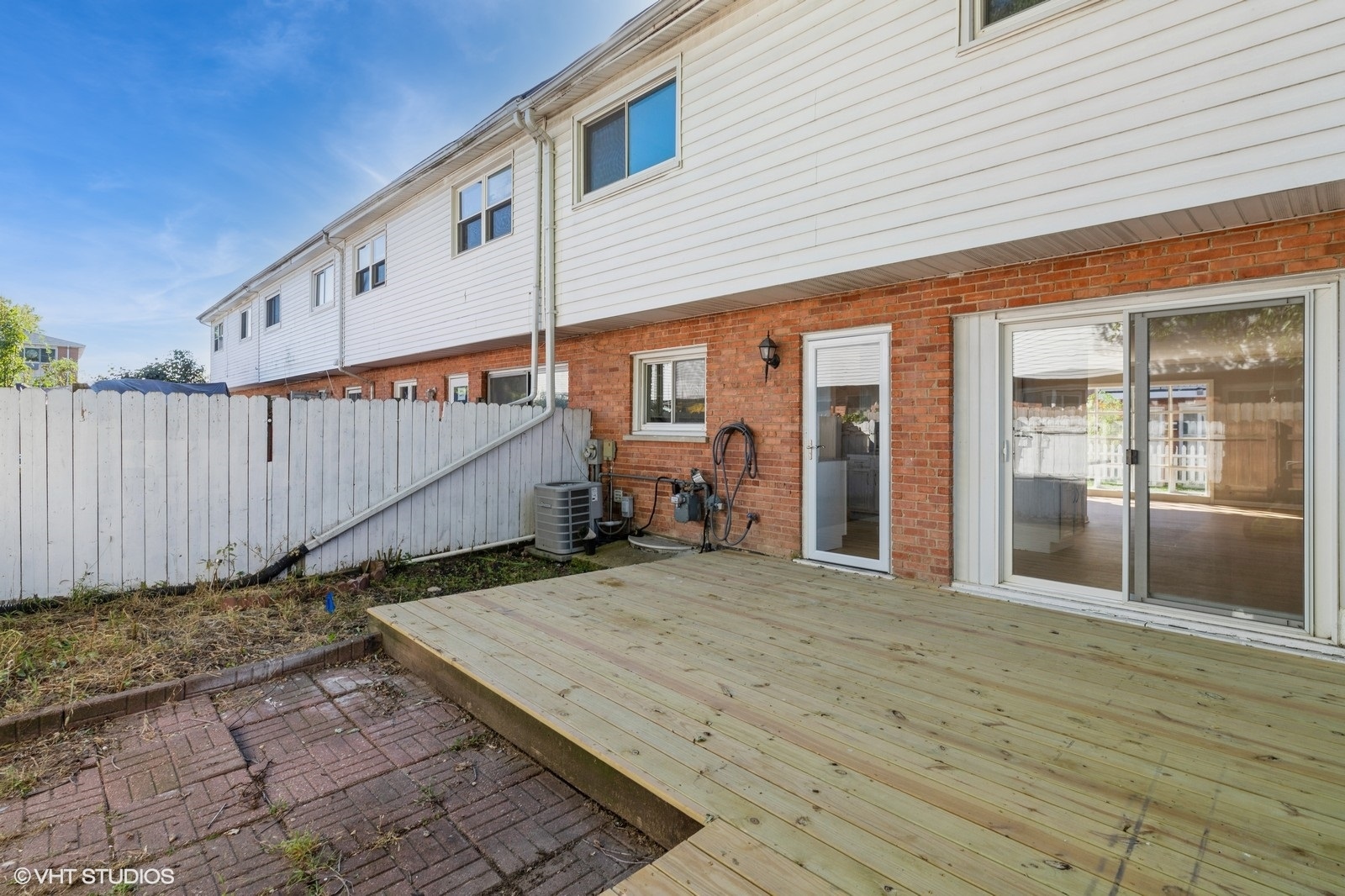 8842 Dee Road, Unit B Des Plaines, IL 60016 - Photo 24 of 29 Gallery Image 24