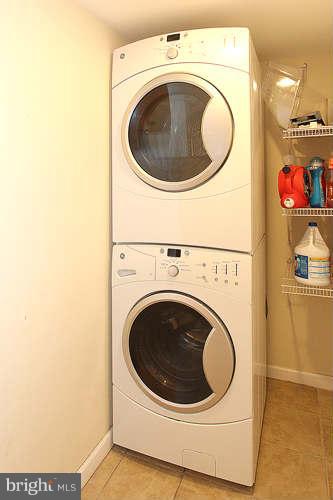 4403 Randolph Road Silver Spring, MD 20906 - Photo 22 of 28 a utility room with dryer and washer
