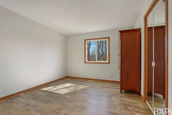 $425,000 | 27236 West Northwest Highway, Barrington, IL 60010