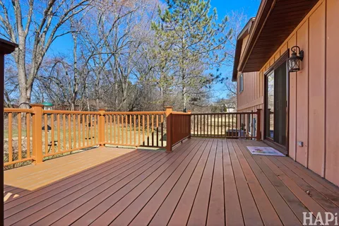 $425,000 | 27236 West Northwest Highway, Barrington, IL 60010