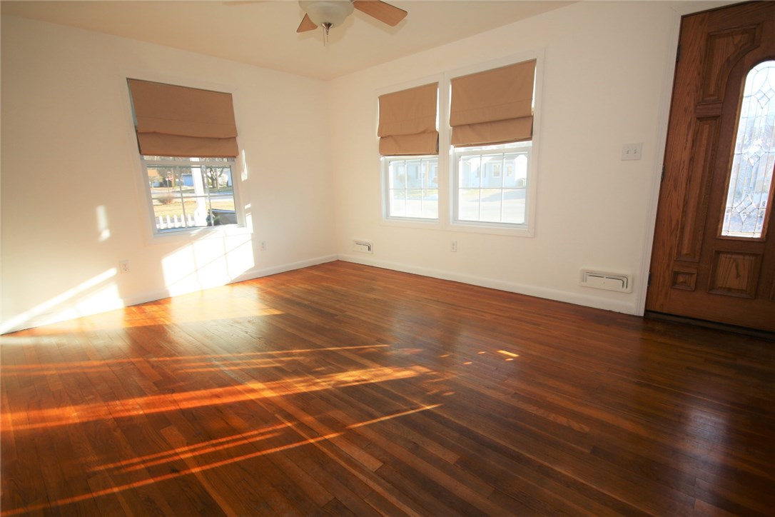 192 Marshall Road Woonsocket, RI 02895 - Photo 2 of 12
