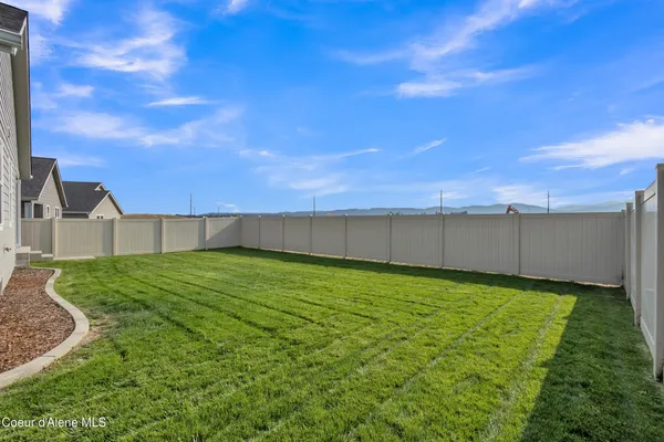 $632,800 | 6724 North Coeur Terre Boulevard, Coeur D'Alene, ID 83814