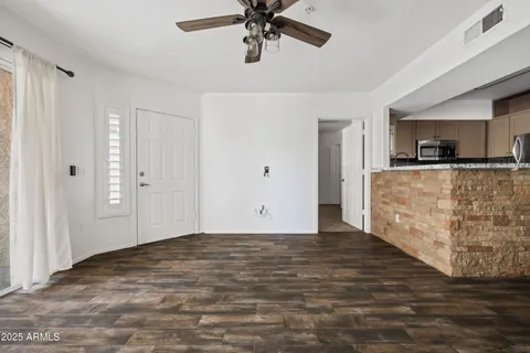 $288,000 | 1295 North Ash Street, Unit 817, Gilbert, AZ 85233
