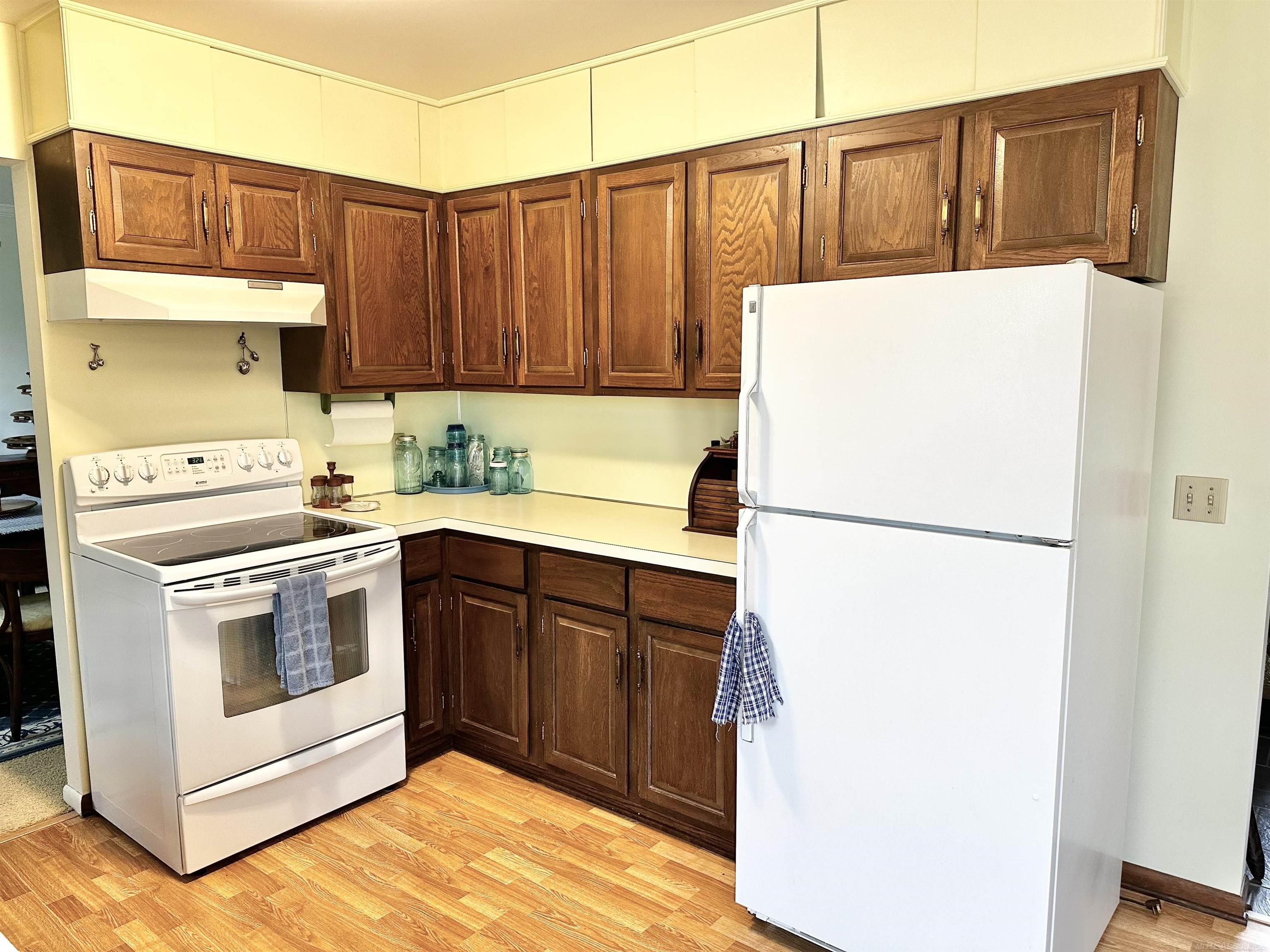 1420 Watson Road Mount Pleasant, MI 48858 - Photo 18 of 41 50139203-f3e45a40-d19c-43d2-bda2-a017d9927db3.JPG