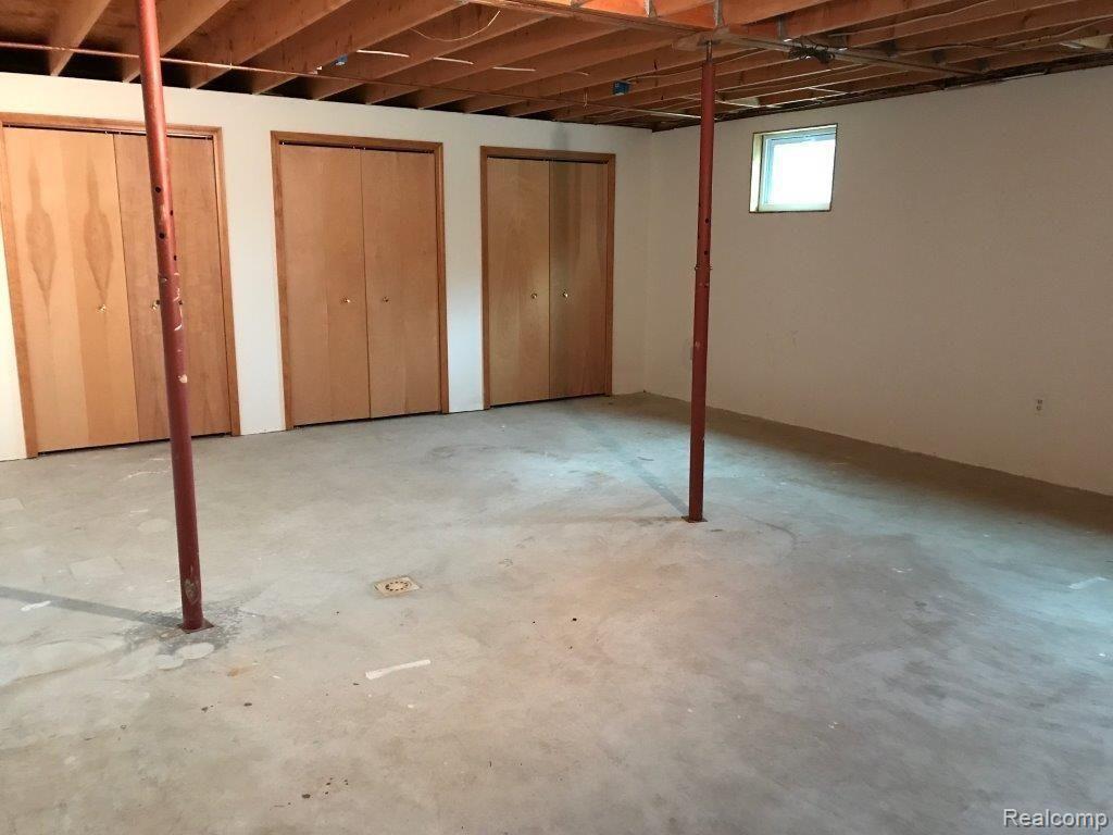 1604 Farnsworth Road Lapeer, MI 48446 - Photo 23 of 30 C54B3F5D-6119-4CAA-A71B-533CC22EE658.JPG