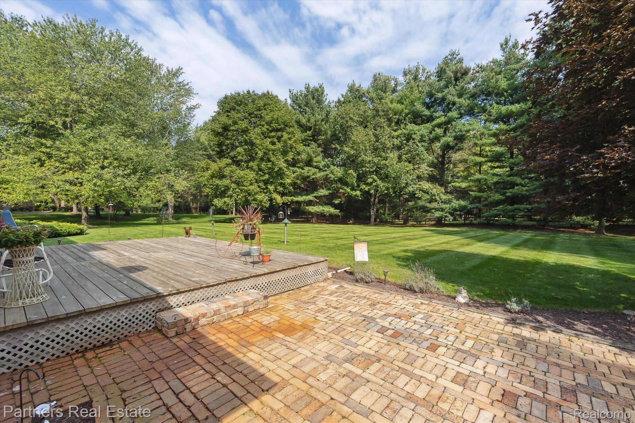 5229 Van Amberg Road Brighton, MI 48114 - Photo 49 of 51 Gallery Image 49