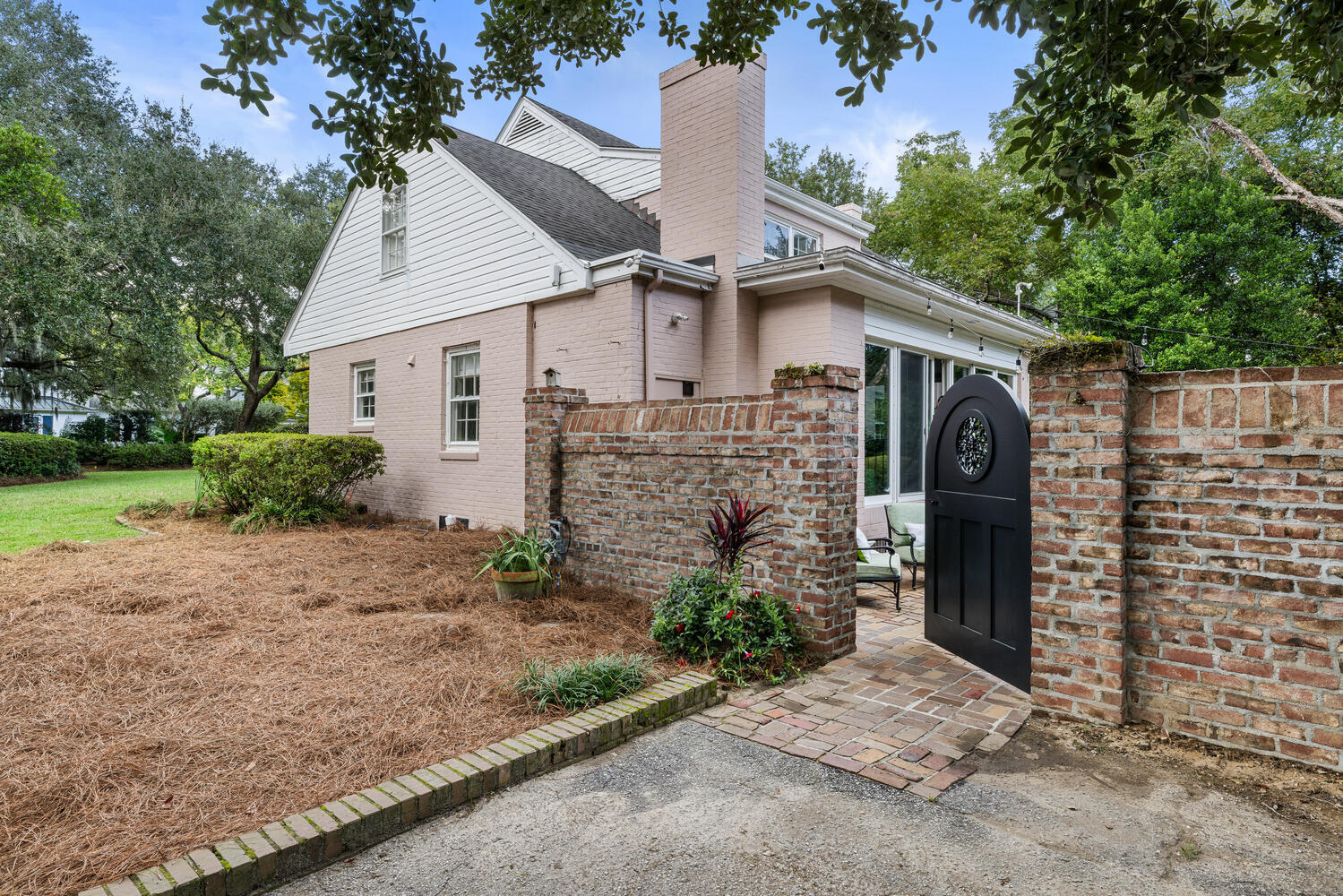 9 Guerard Road Charleston, SC 29407 - Photo 51 of 75 Side Entry Driveway