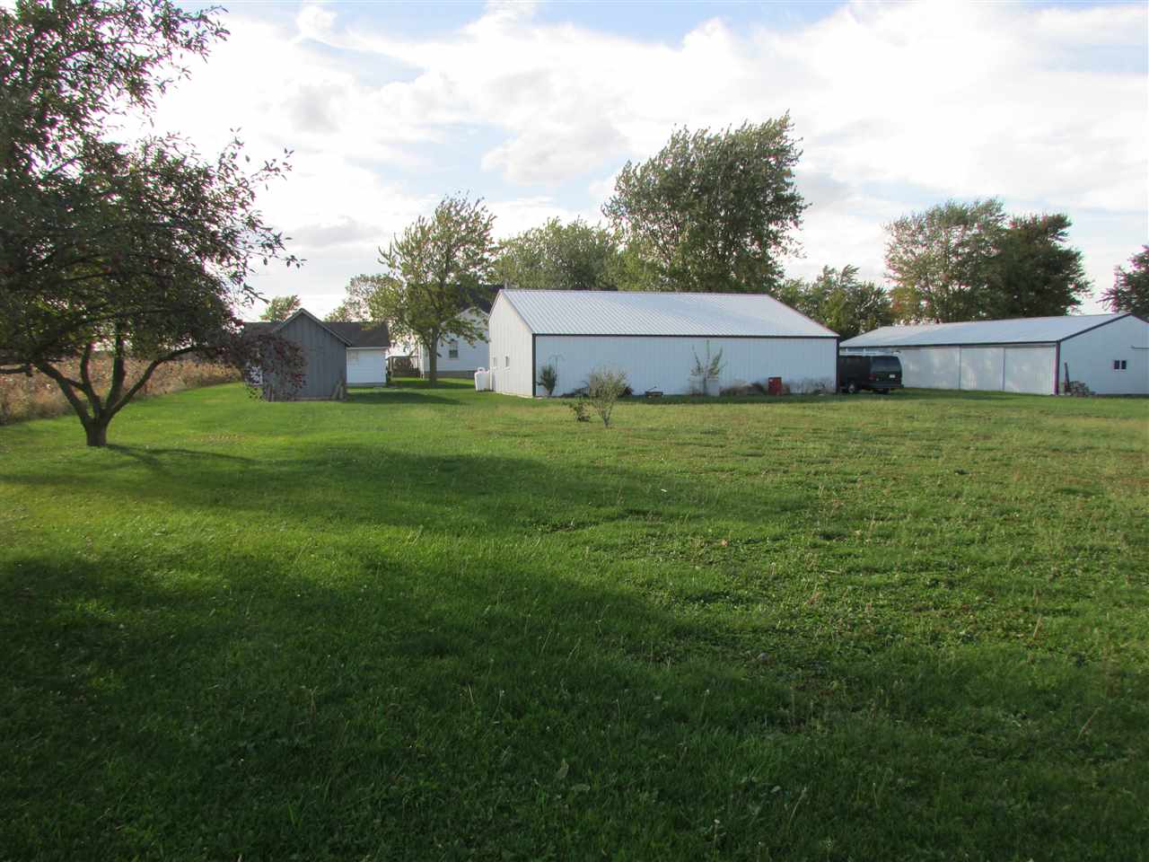 4050 North Sampson Road Woodburn, IN 46797 - Photo 17 of 36 Gallery Image 17