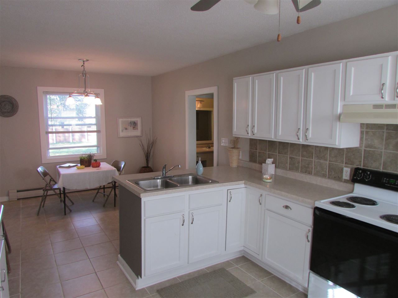 4050 North Sampson Road Woodburn, IN 46797 - Photo 19 of 36 Gallery Image 19