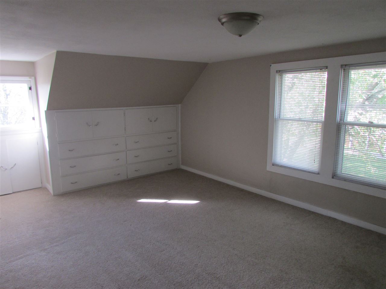 4050 North Sampson Road Woodburn, IN 46797 - Photo 32 of 36 Gallery Image 32