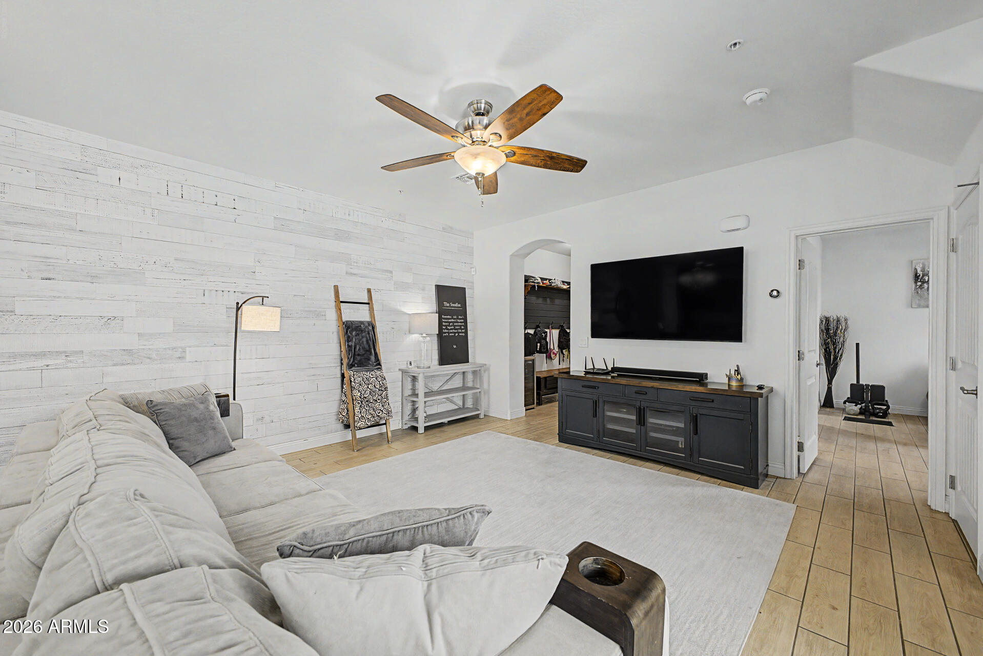 20605 West White Rock Road Buckeye, AZ 85396 - Photo 3 of 41 07-White Rock