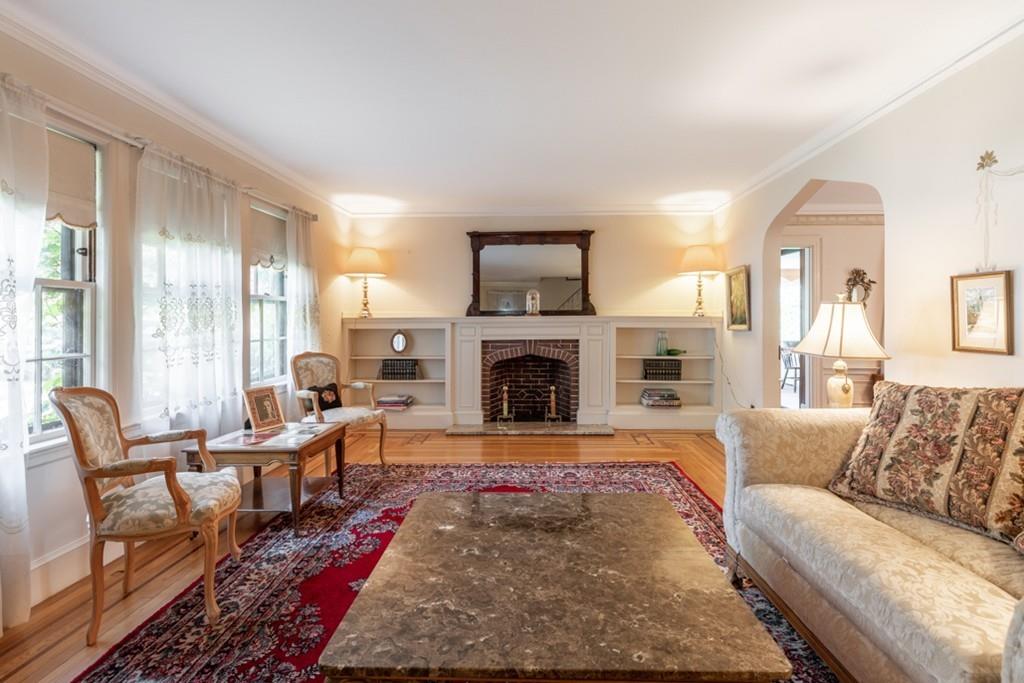 31 Stoney Brae Road Quincy, MA 02169 - Photo 8 of 28 Gallery Image 8