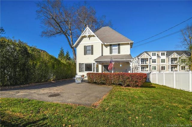 $1,299,000 | 64 East Avenue, New Canaan, CT 06840