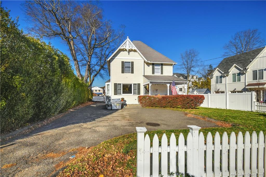 64 East Avenue New Canaan, CT 06840 - Photo 21 of 23 Plenty of off street parking