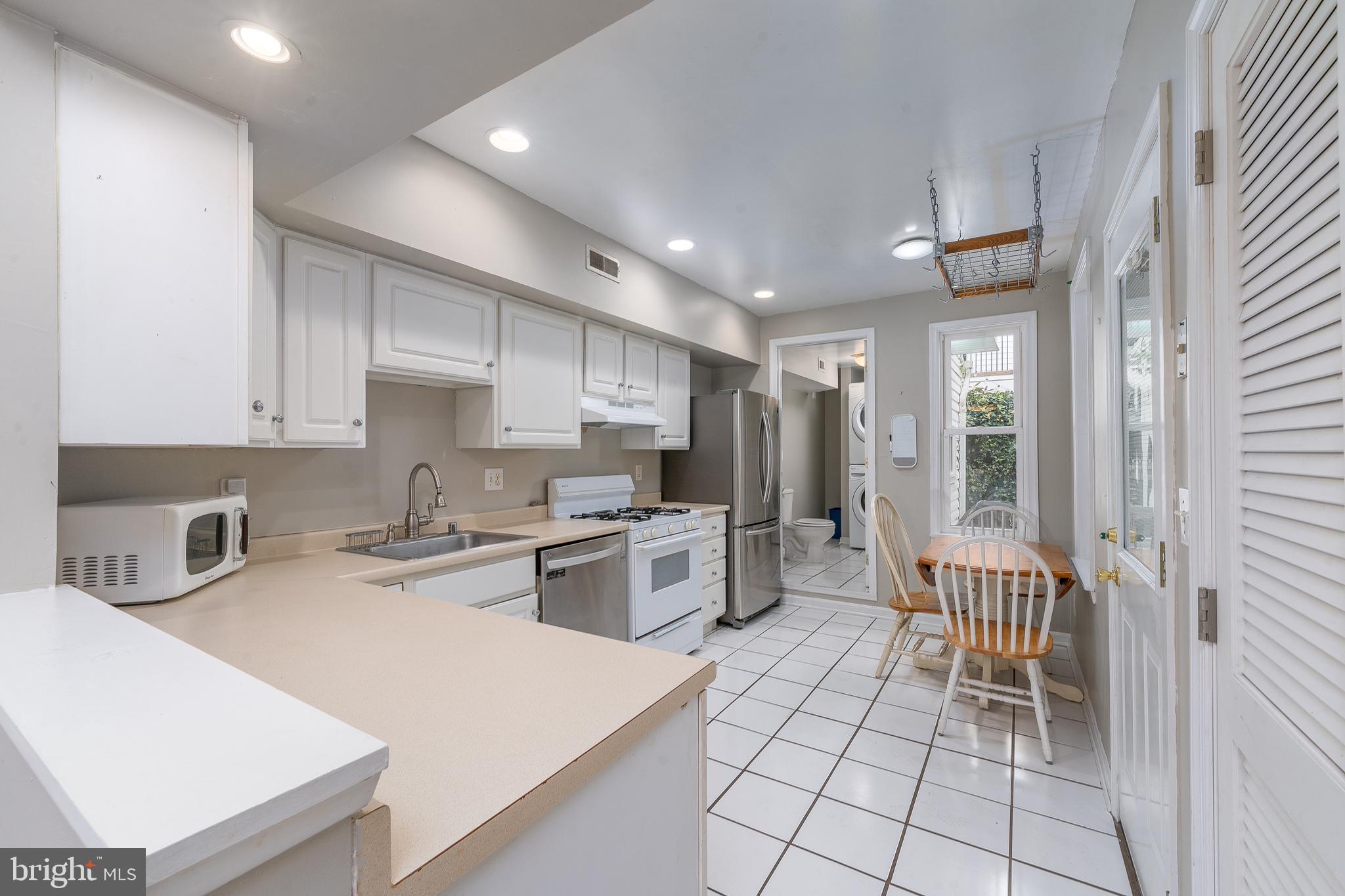 110 Birckhead Street Baltimore, MD 21230 - Photo 11 of 26