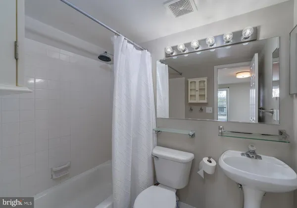 $2,750 | 110 Birckhead Street, Baltimore, MD 21230