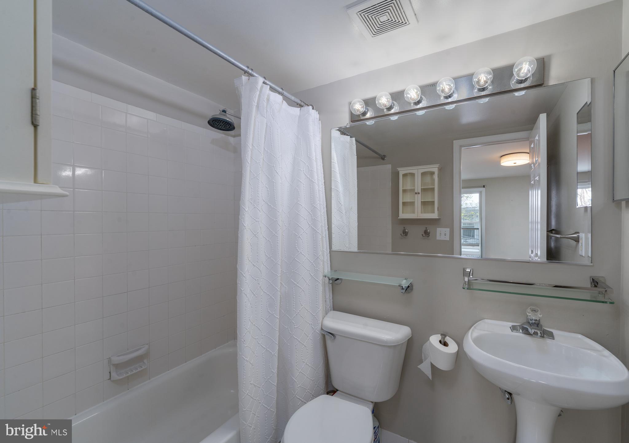 110 Birckhead Street Baltimore, MD 21230 - Photo 18 of 26