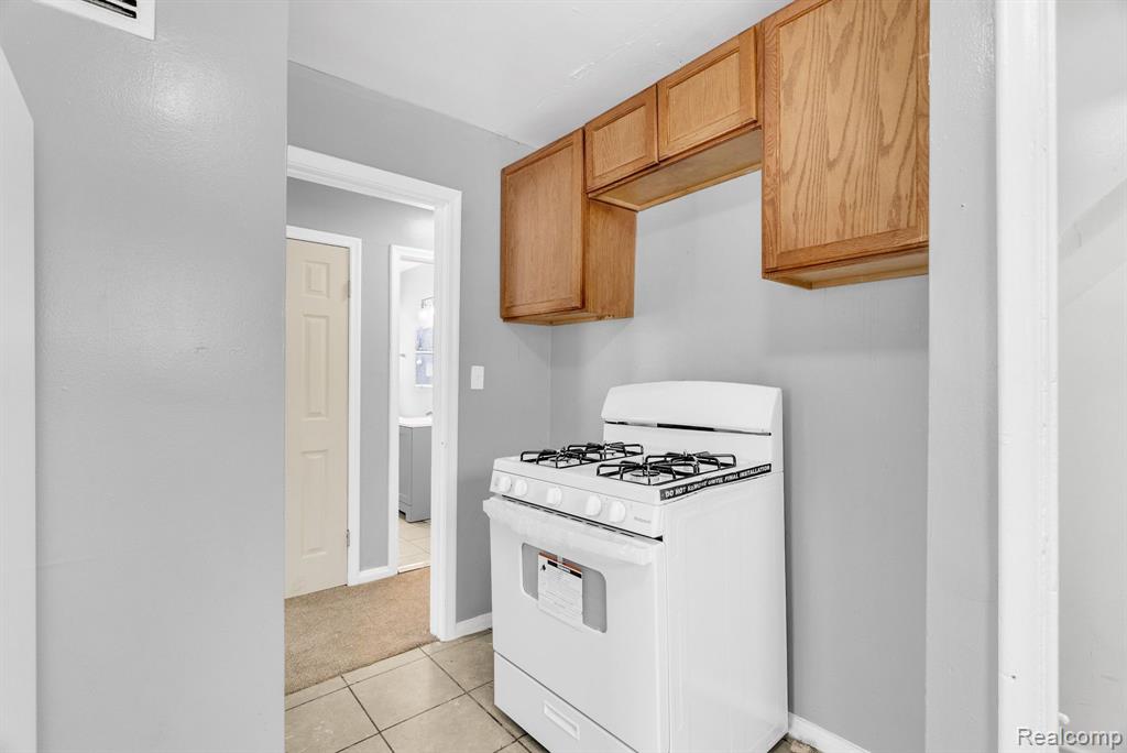 16939 Curtis Street Detroit, MI 48235 - Photo 12 of 25