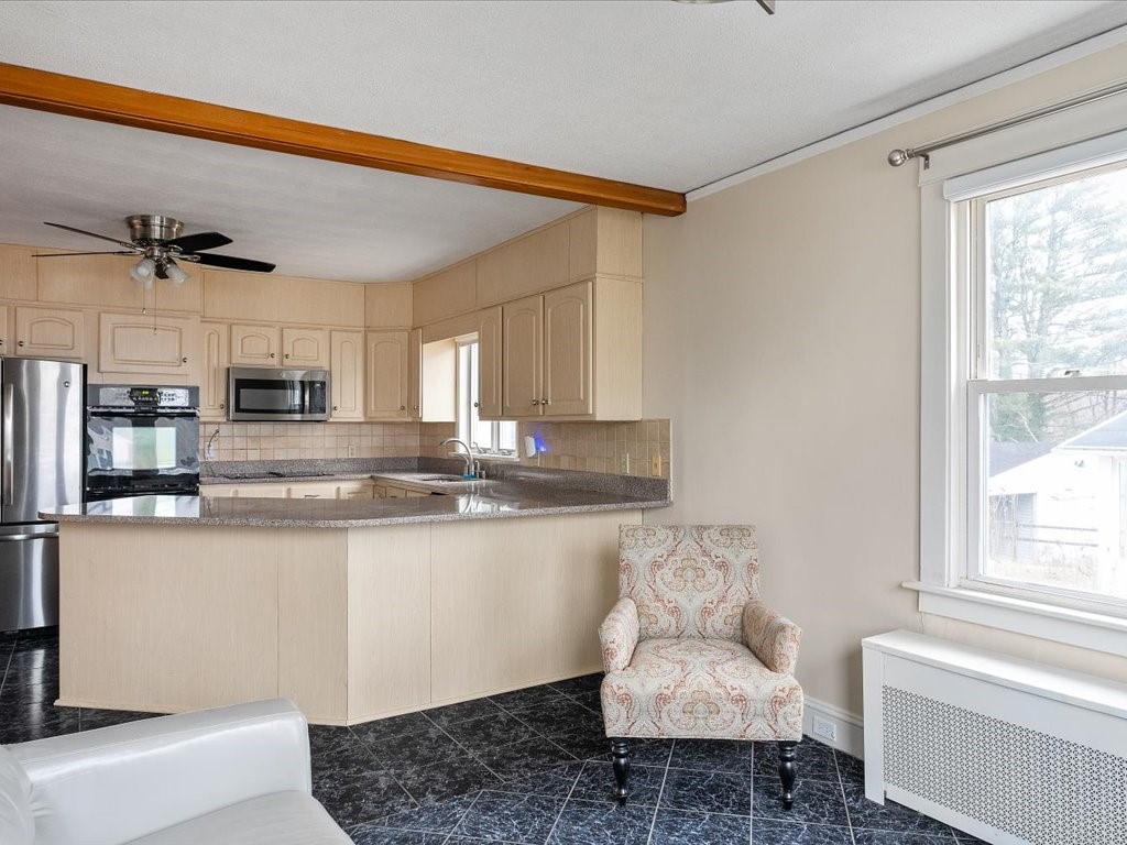 193 High Street Westerly, RI 02891 - Photo 13 of 35