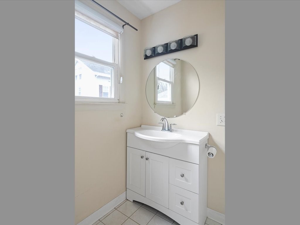 193 High Street Westerly, RI 02891 - Photo 20 of 35
