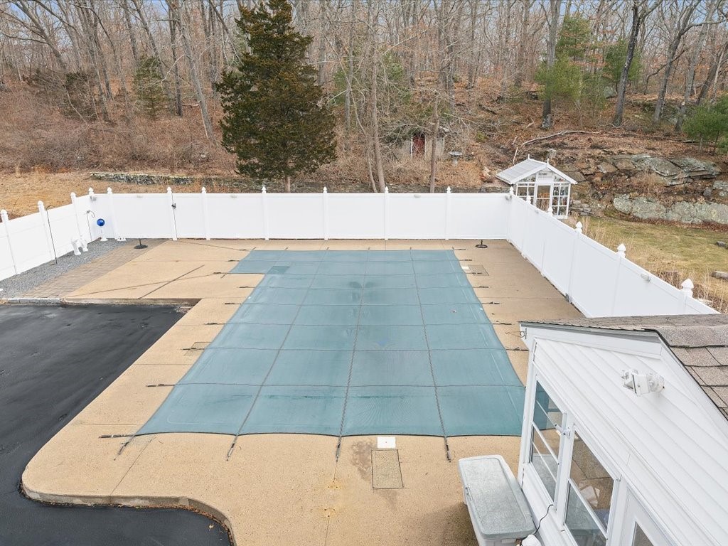 193 High Street Westerly, RI 02891 - Photo 7 of 35
