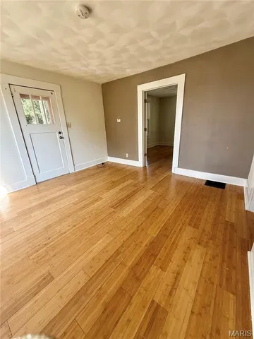 $950 | 115 South Lawn Avenue, O'Fallon, IL 62269