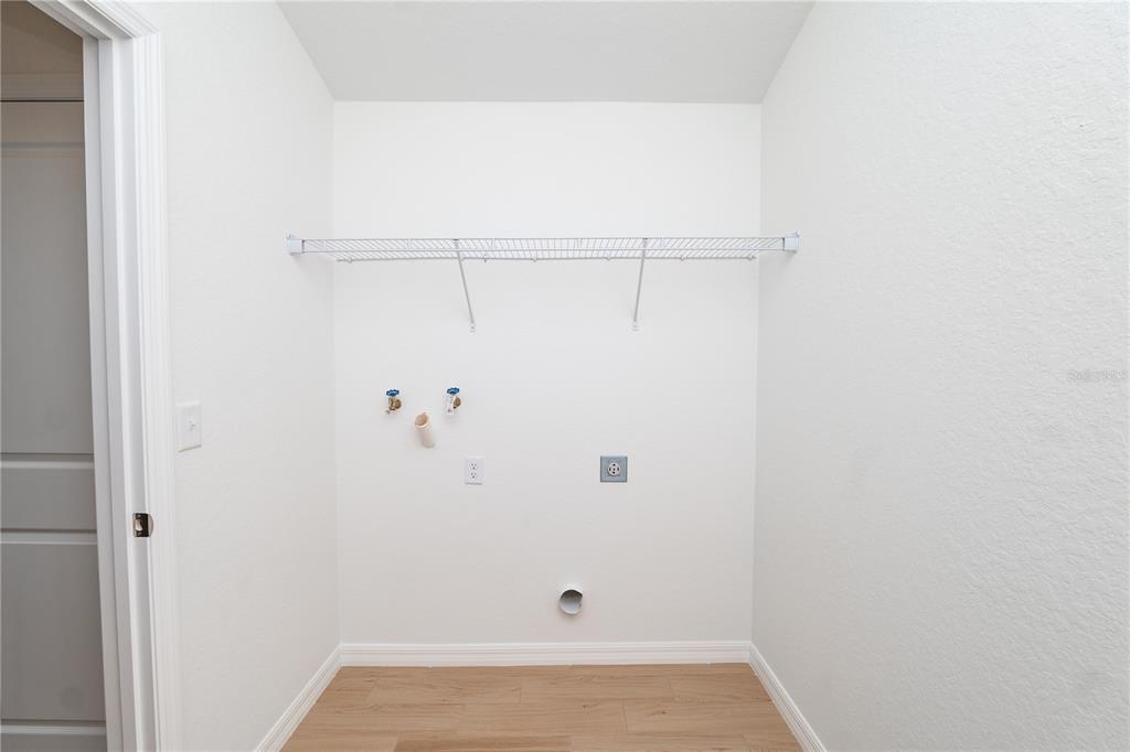 446 Brady Street Frostproof, FL 33843 - Photo 11 of 29