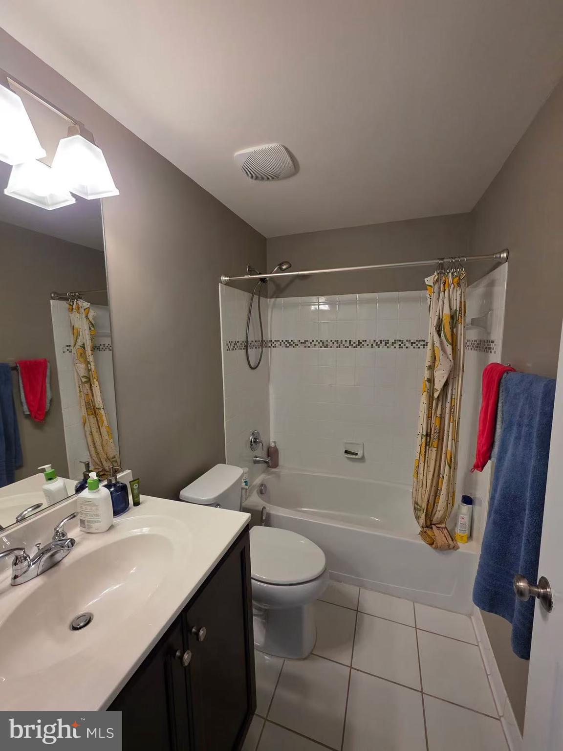 42259 Riggins Ridge Terrace Ashburn, VA 20148 - Photo 15 of 22