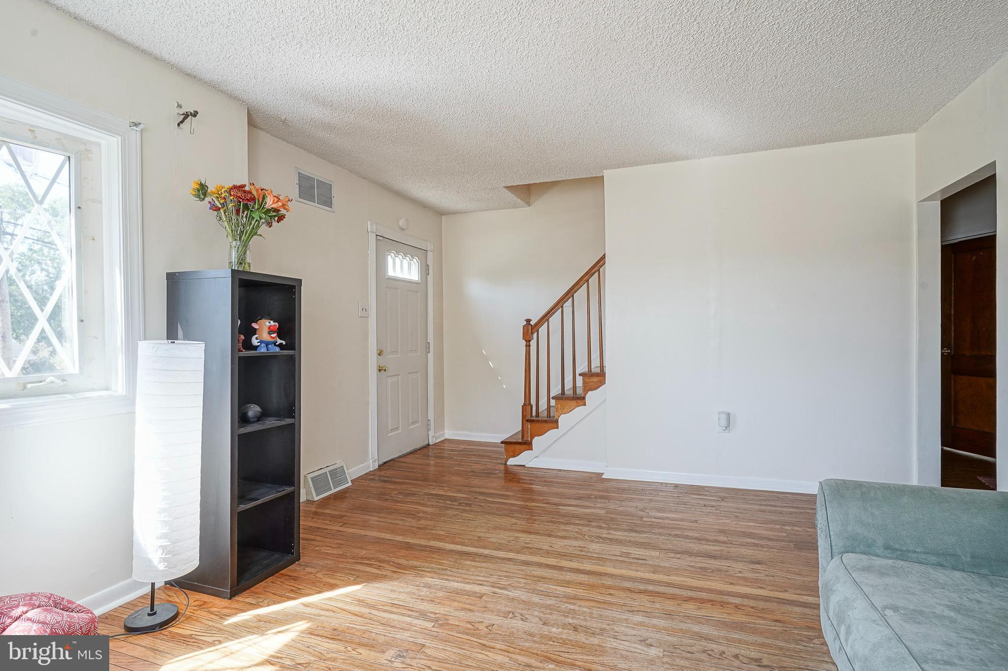 862 Rambler Avenue Runnemede, NJ 08078 - Photo 2 of 28 Gallery Image 2