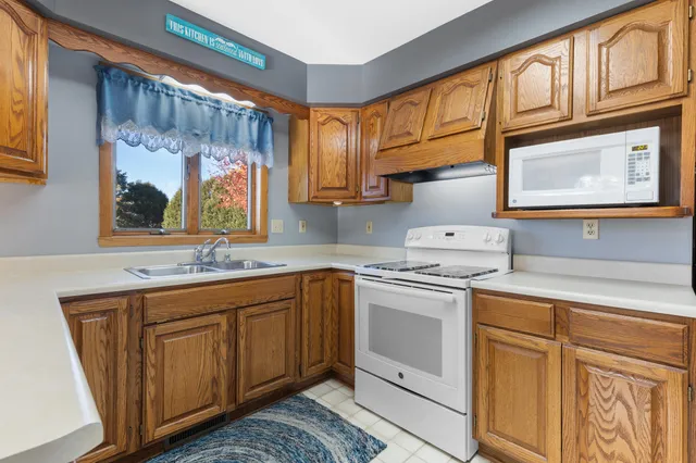 $349,900 | 441 Sandy Lane, Hustisford, WI 53034