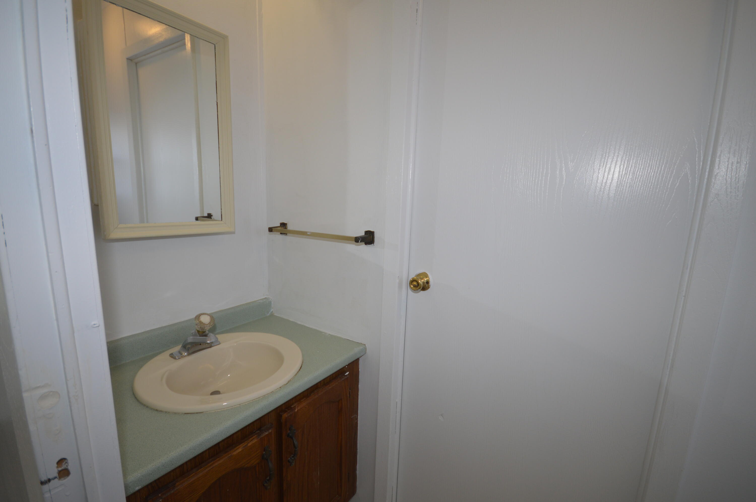 25 B Street Bangor, ME 04401 - Photo 15 of 19 DSC_0068