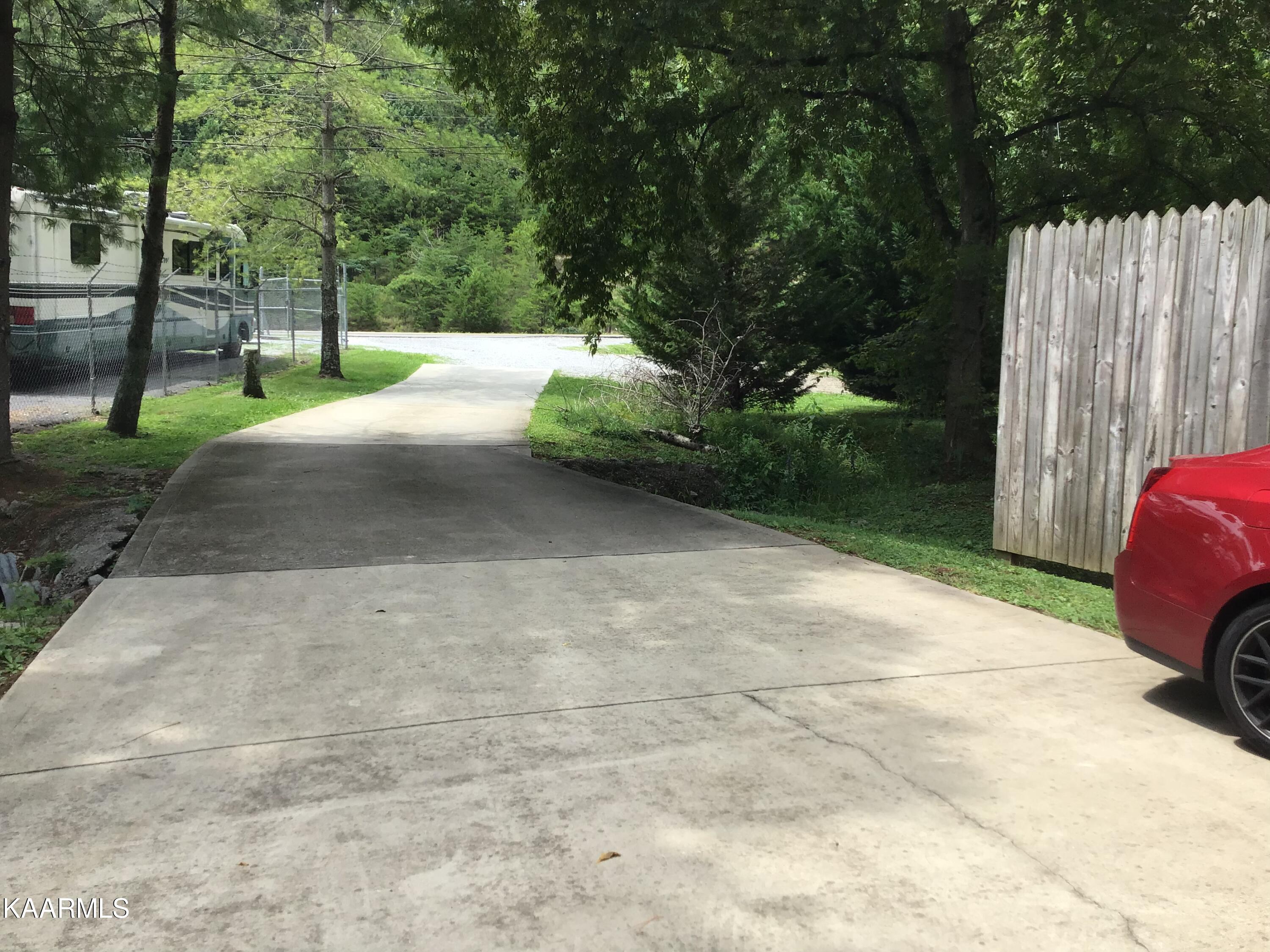 10706 Rutledge Pike Blaine, TN 37709 - Photo 17 of 21 F19AAAD0-B110-41B0-B748-C823B6EA0CA3