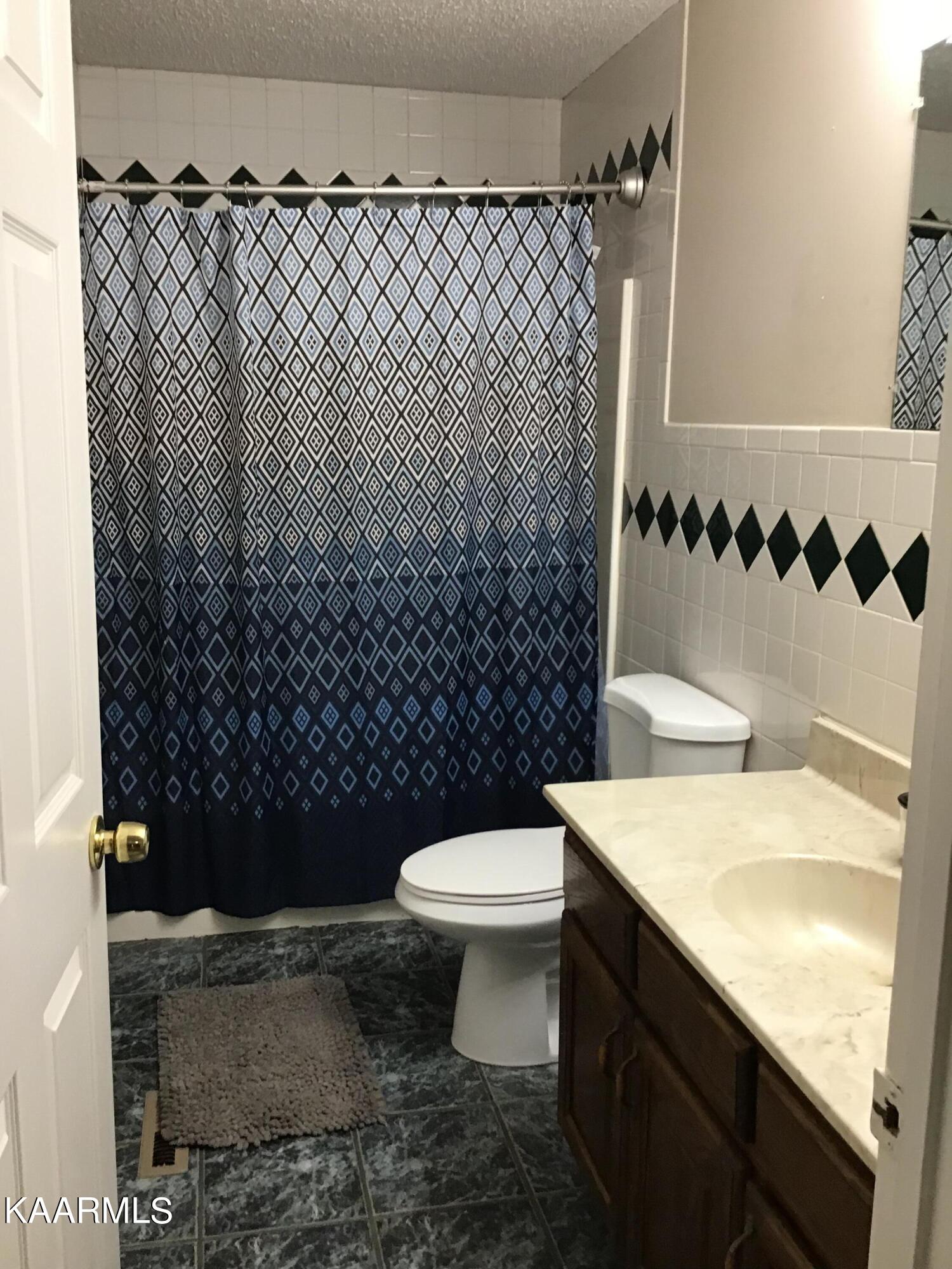 10706 Rutledge Pike Blaine, TN 37709 - Photo 6 of 21 27AC731B-C46C-4B45-9094-94F50897CEB2